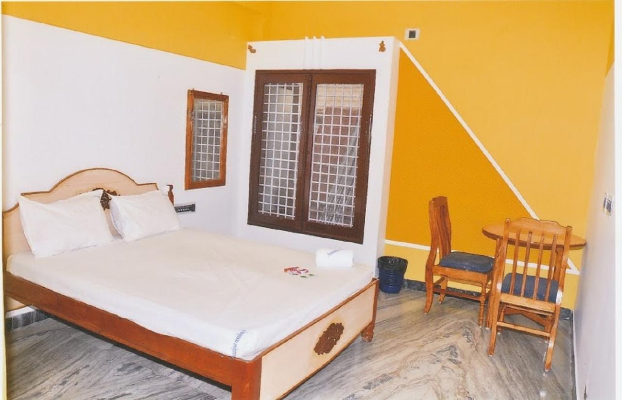 Отель Arunaalaya Residency Тируваннамалай Экстерьер фото